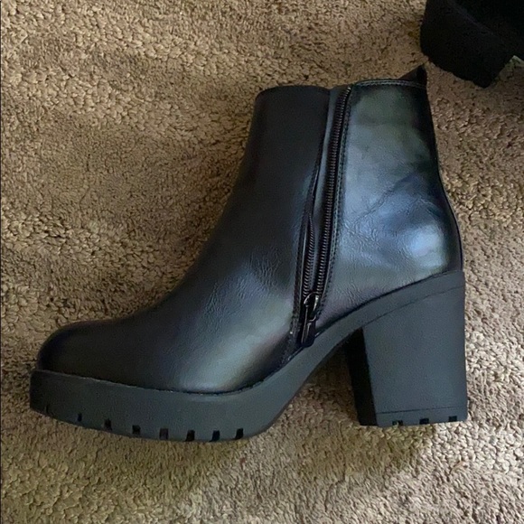 Report black heeled booties - Picture 3 of 7